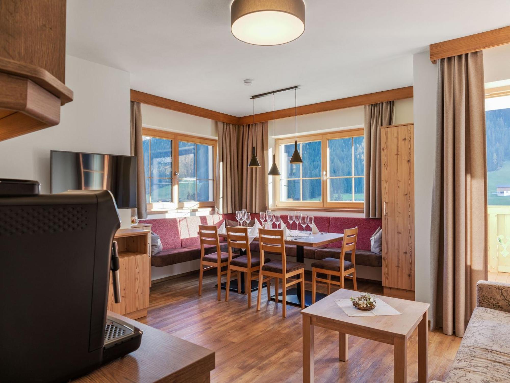 Luxurious Apartment With Sauna In Koenigsleiten Wald im Pinzgau Exterior photo